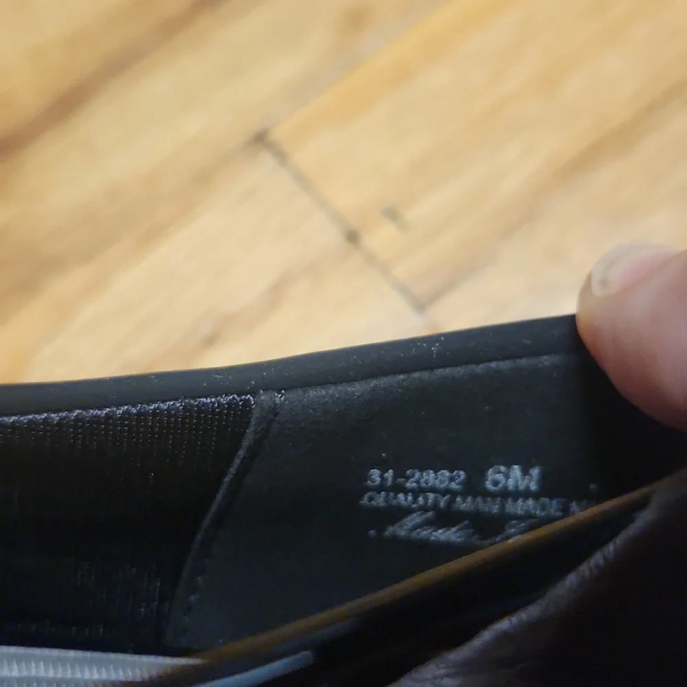 Easy Street Women's Black Flats, NWT - Picture 5 of 12